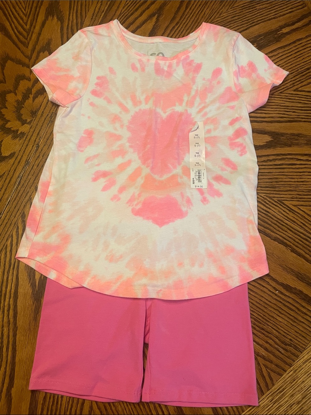 NWT Kohl's So Girl’s Pink and White Tie-Dye Tee with pink bike shorts ~Size 7